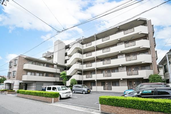 3LDK apartment in Kawaguchi, Saitama - Photo 1