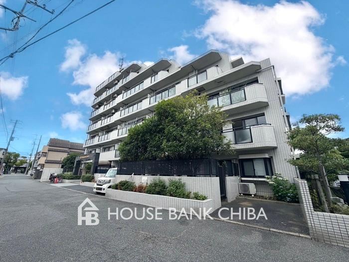 3LDK apartment in Ichikawa, Chiba - Photo 1