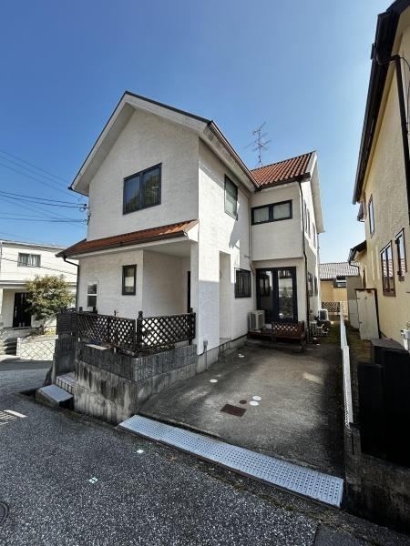 2LDK house in Takarazuka, Hyogo - Photo 1