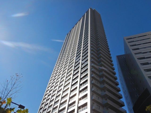 3LDK apartment in Toshima Ward, Tokyo - Photo 1