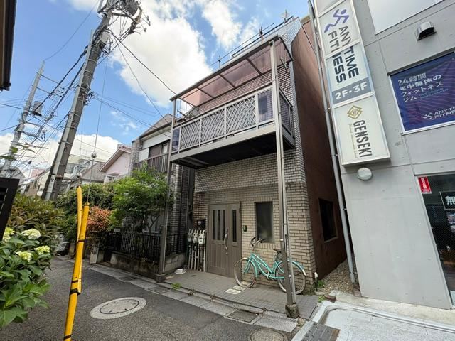 2DK house in Ota Ward, Tokyo - Photo 1
