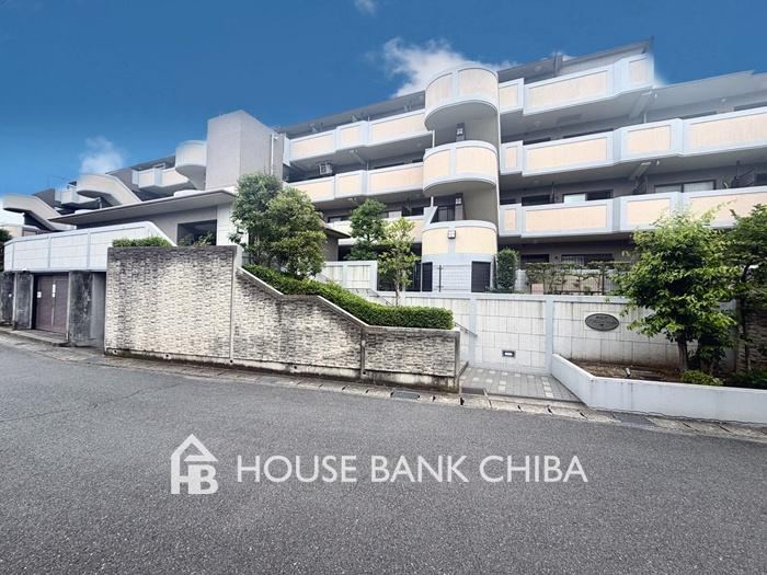 3LDK apartment in Matsudo, Chiba - Photo 1