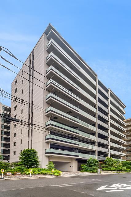 2LDK apartment in Tsurumi Ward, Yokohama, Kanagawa - Photo 1