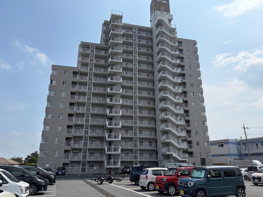 2LDK apartment in Takasaki, Gunma - Photo 1