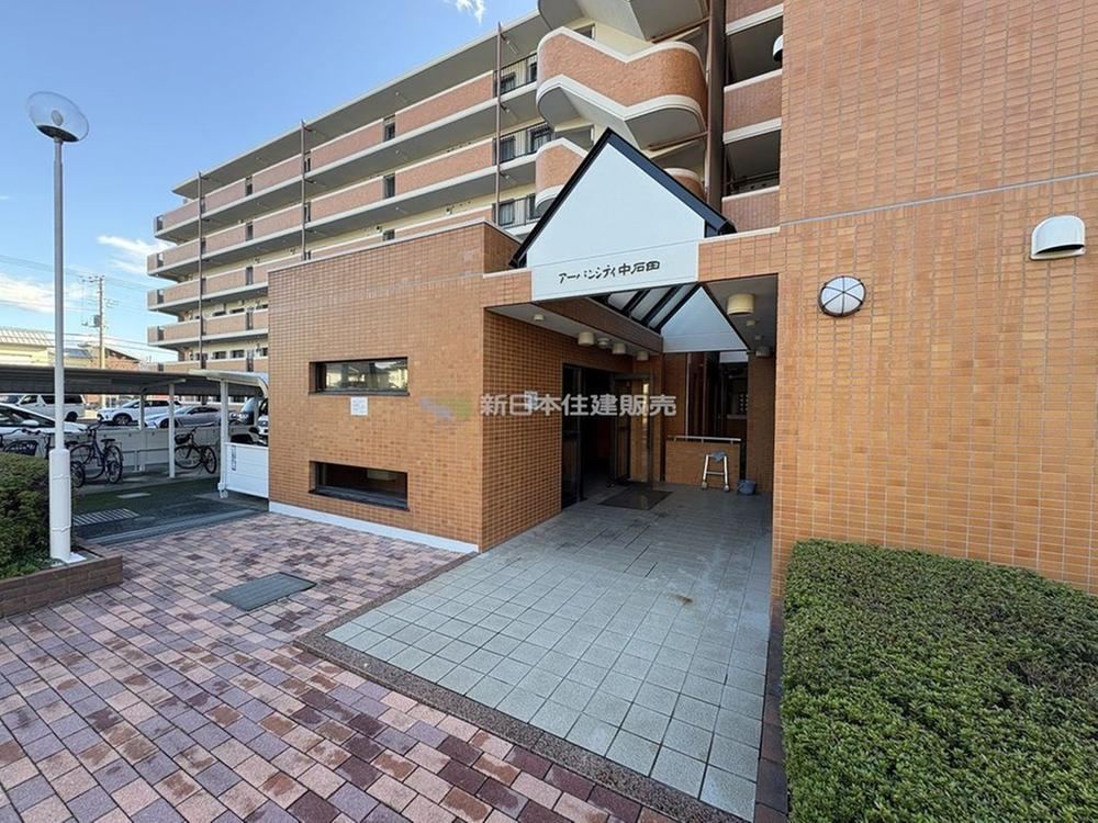 3LDK apartment in Numazu, Shizuoka - Photo 1