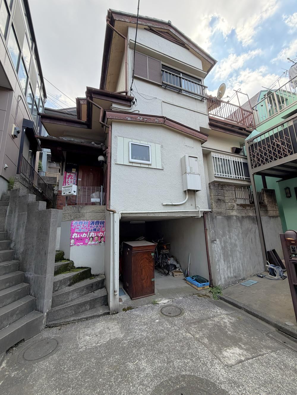 3DK house in Itabashi Ward, Tokyo - Photo 1