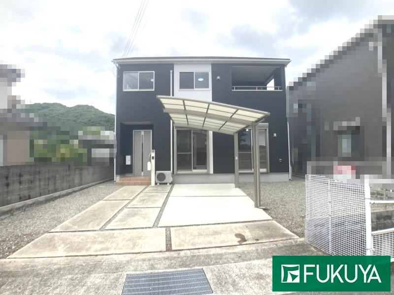 4LDK house in Himeji, Hyogo - Photo 1