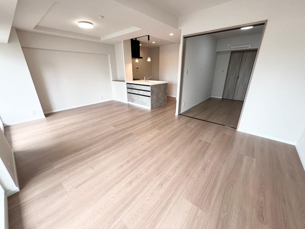 3LDK apartment in Hyogo Ward, Kobe, Hyogo - Photo 1
