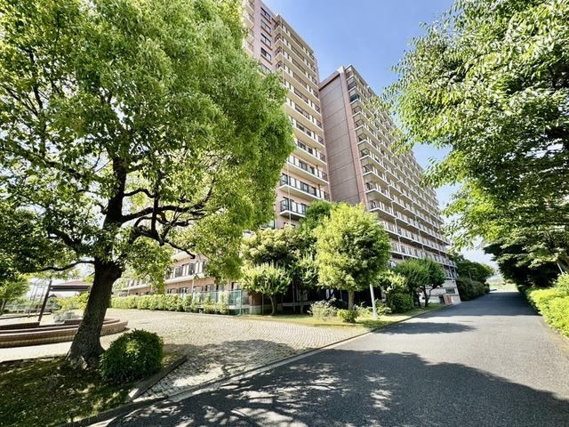4LDK apartment in Kuki, Saitama - Photo 1