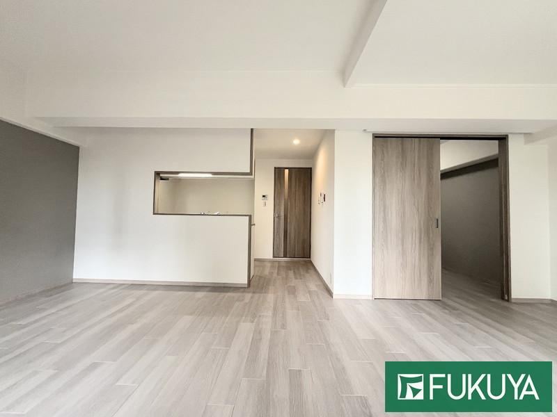 3LDK+S apartment in Toyonaka, Osaka - Photo 1