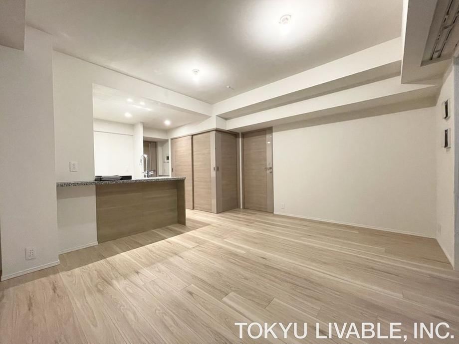 2LDK apartment in Chuo Ward, Tokyo - Photo 1