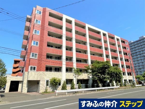 4LDK apartment in Chuo Ward, Sapporo, Hokkaido - Photo 1