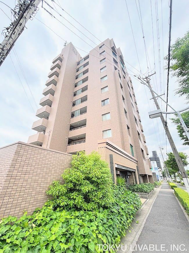 4LDK apartment in Minato Ward, Nagoya, Aichi - Photo 1