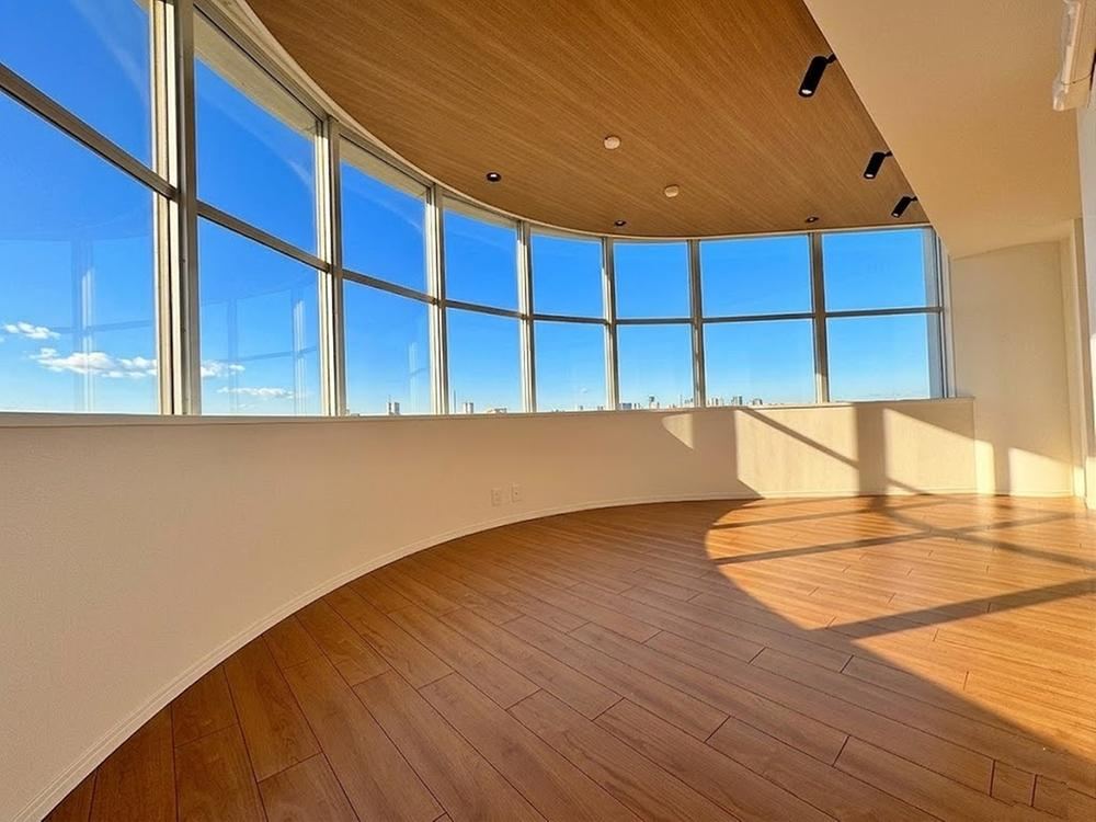 2LDK apartment in Toda, Saitama - Photo 1
