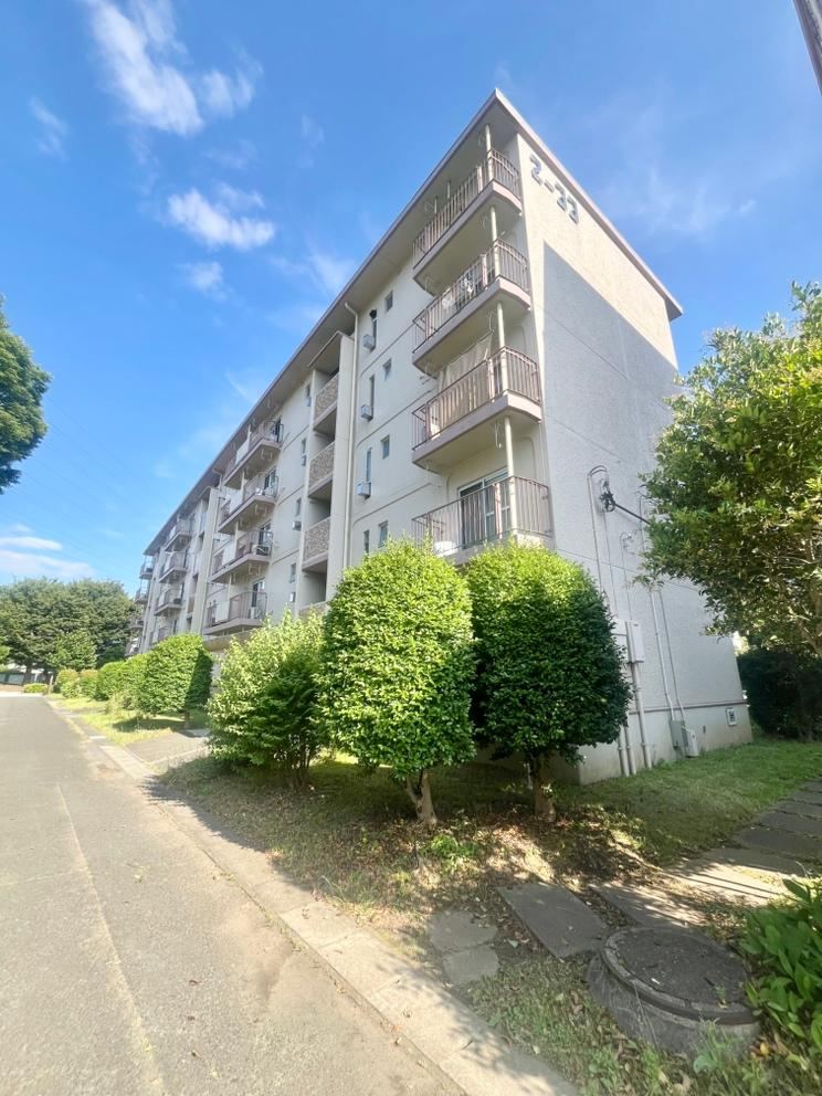 3DK apartment in Sakado, Saitama - Photo 1