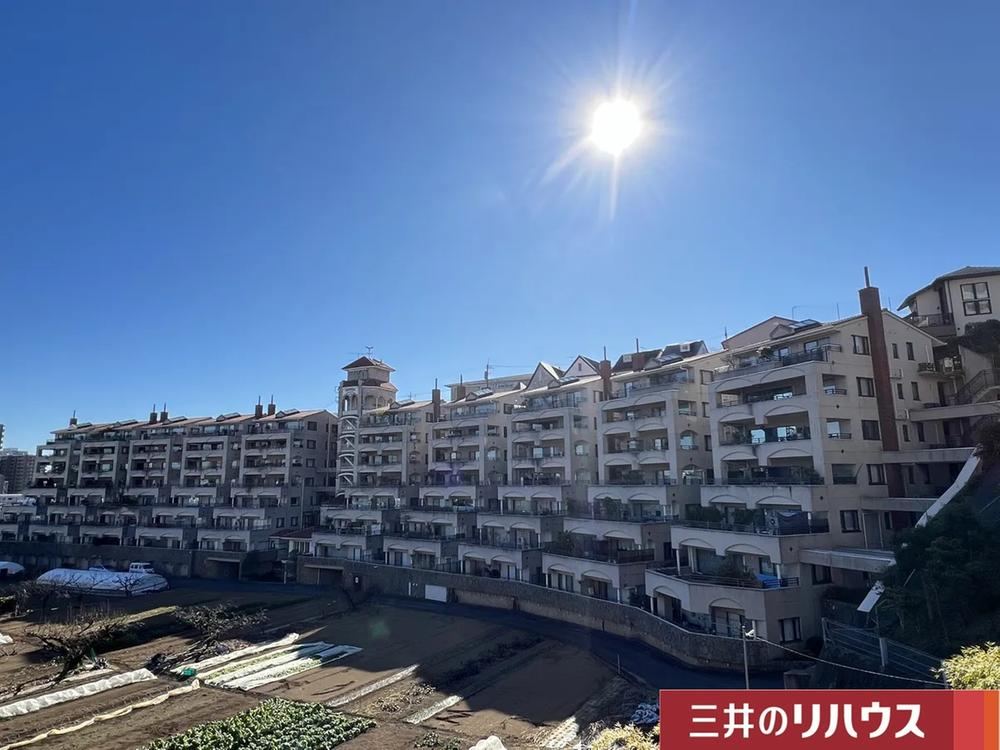 4LDK apartment in Atsugi, Kanagawa - Photo 1