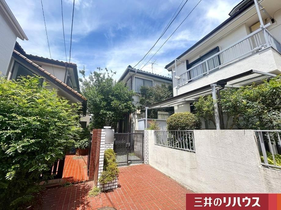 122 m² land in Mitaka, Tokyo - Photo 1