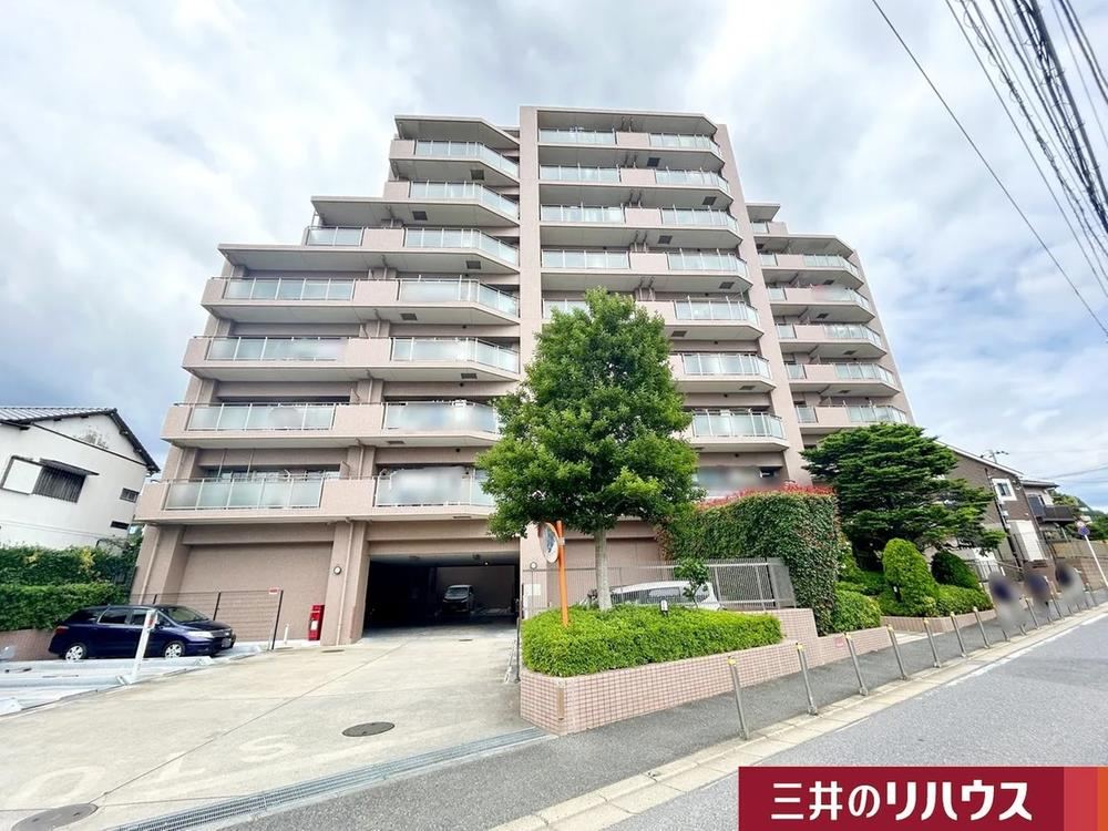 2LDK+S apartment in Funabashi, Chiba - Photo 1
