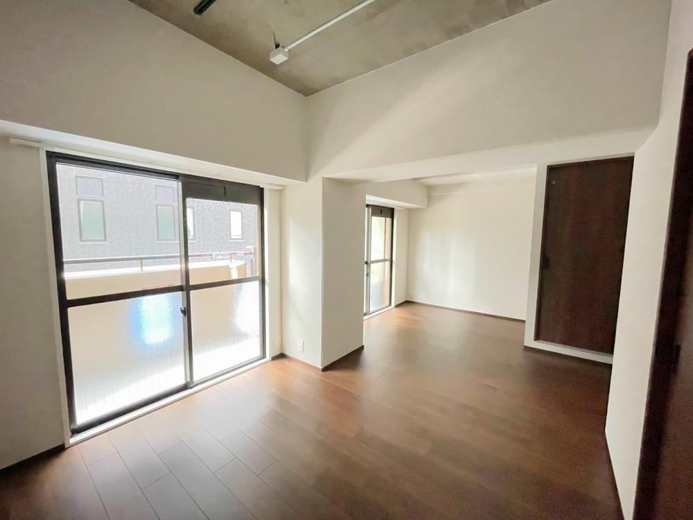 1LDK apartment in Kita Ward, Osaka - Photo 1