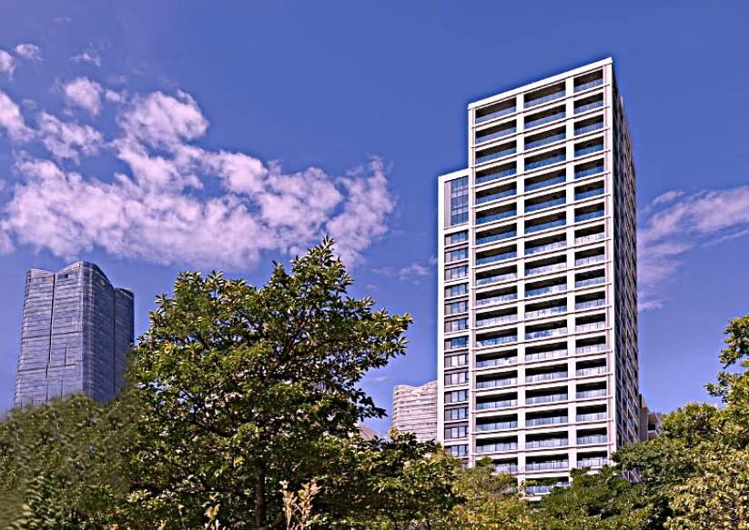 2LDK apartment in Minato Ward, Tokyo - Photo 1