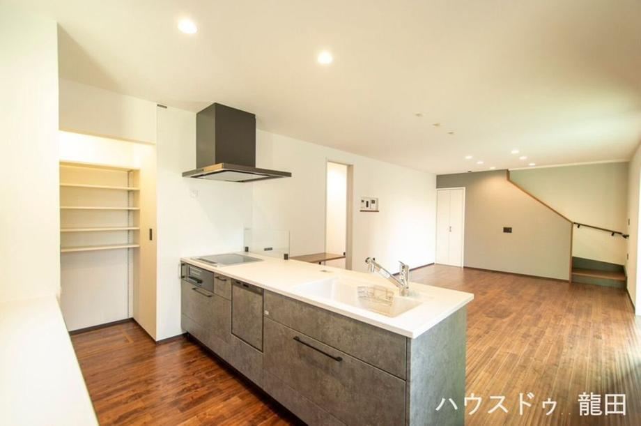 4LDK house in Kita Ward, Kumamoto - Photo 1