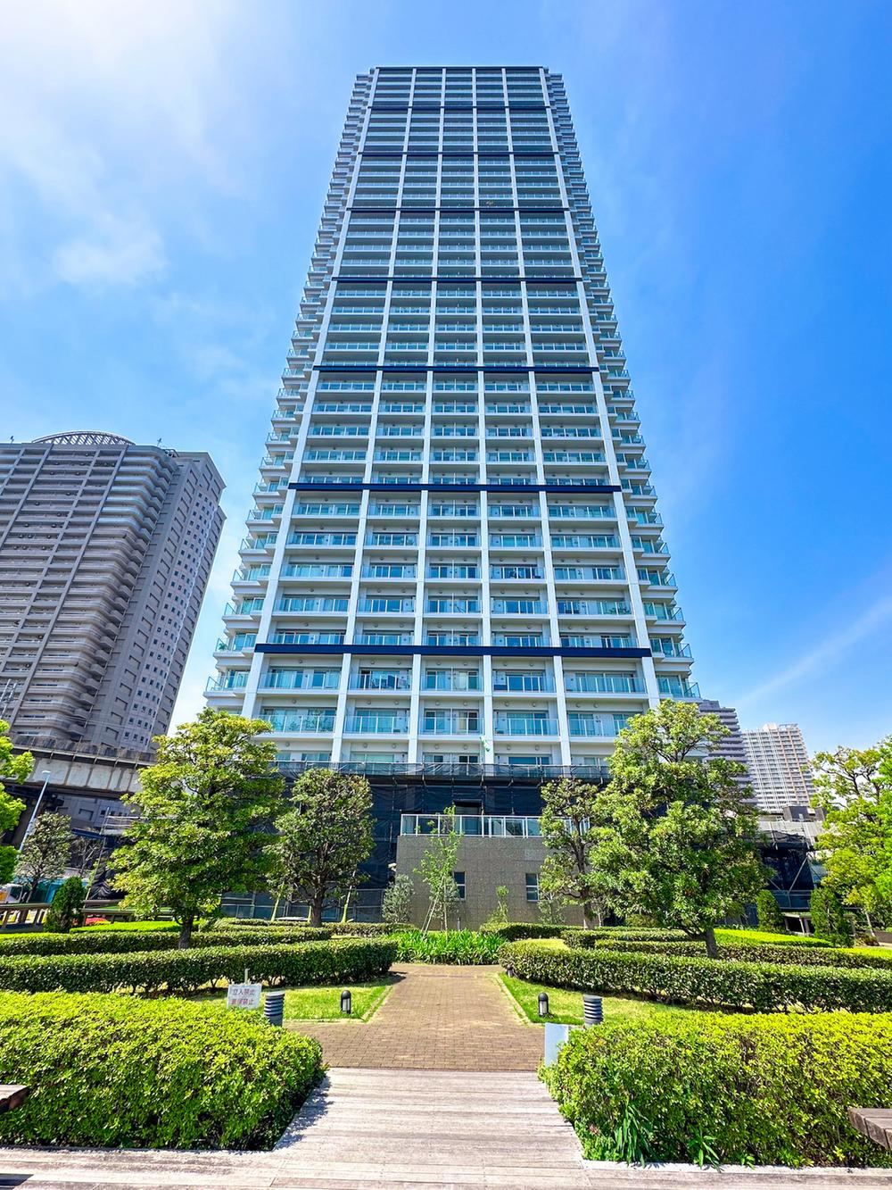 1LDK apartment in Minato Ward, Tokyo - Photo 1
