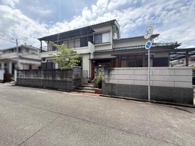4LDK house in Himeji, Hyogo - Photo 1