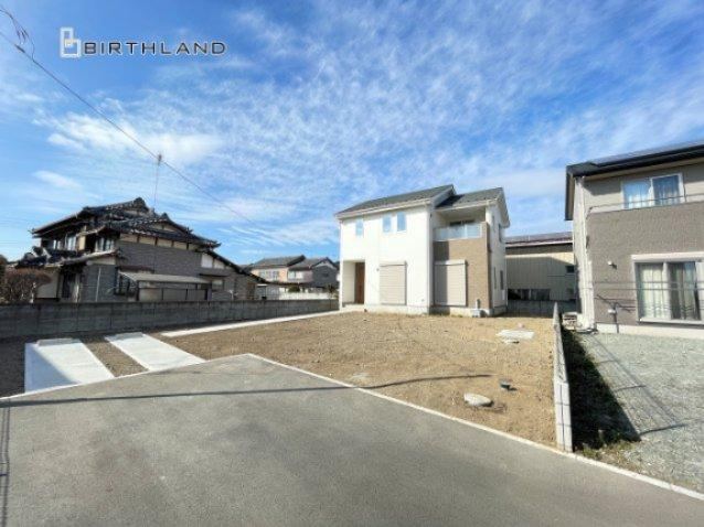 4LDK house in Ota, Gunma - Photo 1