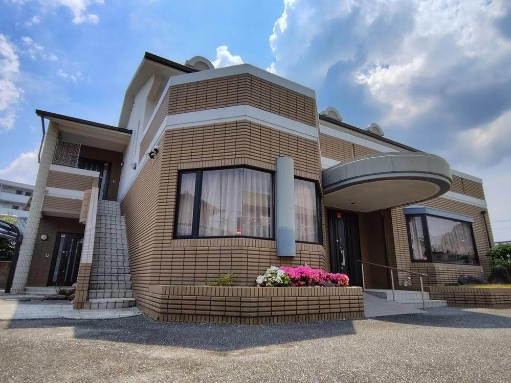 8LDK house in Higashi Ward, Fukuoka - Photo 1