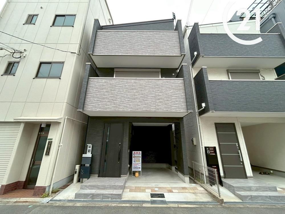 2LDK+S house in Taisho Ward, Osaka - Photo 1