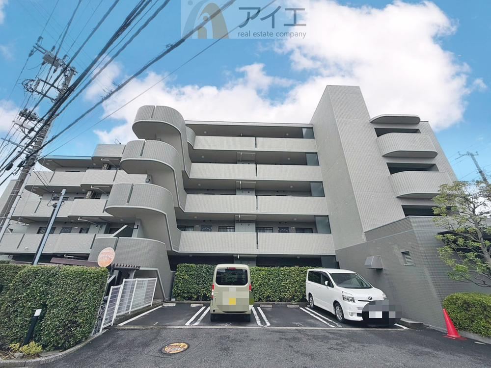 3LDK apartment in Ichikawa, Chiba - Photo 1