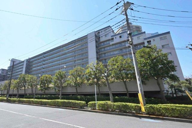 3LDK apartment in Koto Ward, Tokyo - Photo 1