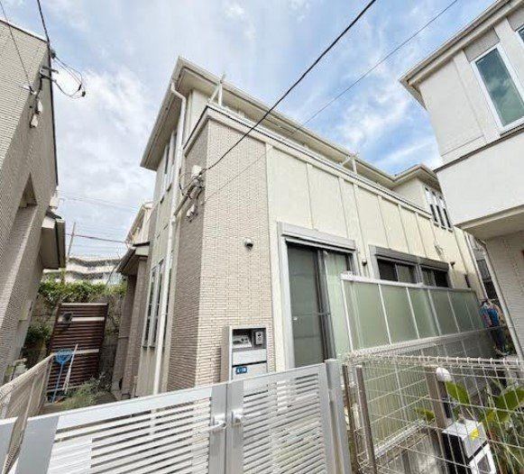 4LDK house in Totsuka Ward, Yokohama, Kanagawa - Photo 1