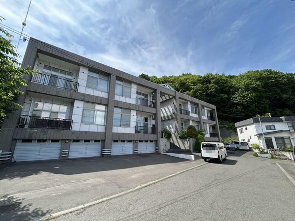 3LDK apartment in Chuo Ward, Sapporo, Hokkaido - Photo 1