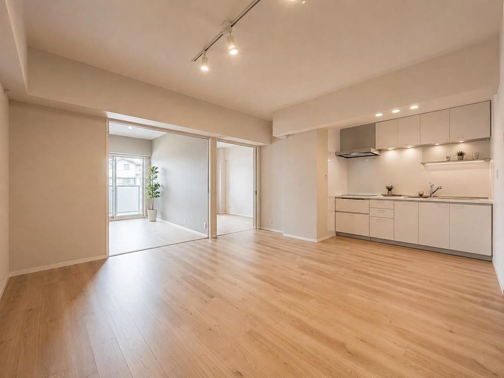 3LDK apartment in Suita, Osaka - Photo 1