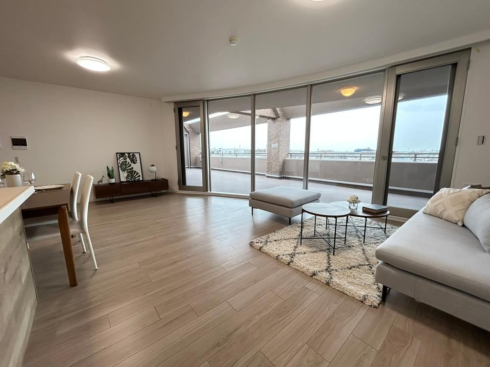 4LDK apartment in Nishinomiya, Hyogo - Photo 1