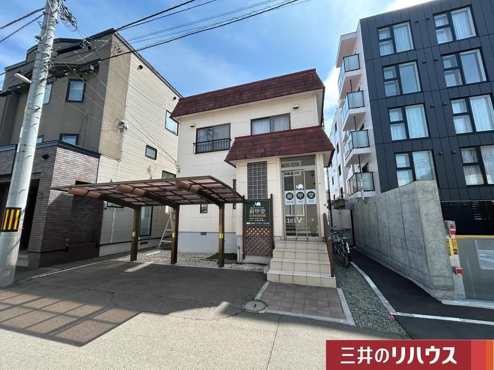 4LDK house in Chuo Ward, Sapporo, Hokkaido - Photo 1