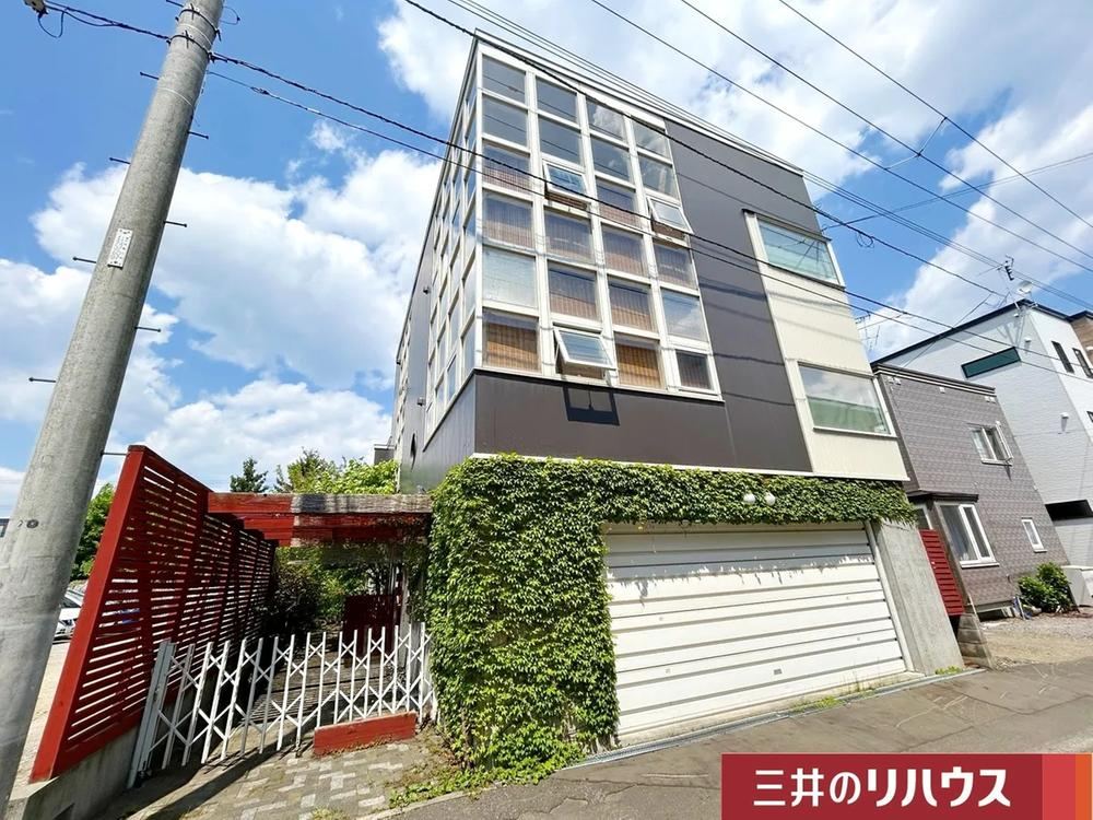 297 m² land in Chuo Ward, Sapporo, Hokkaido - Photo 1