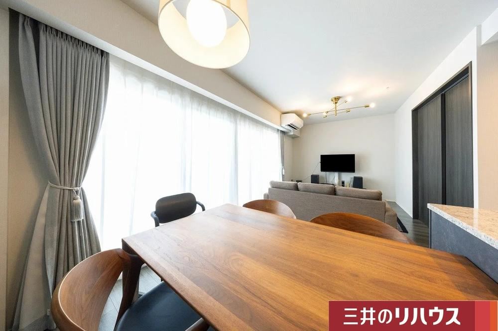 3LDK apartment in Suita, Osaka - Photo 1
