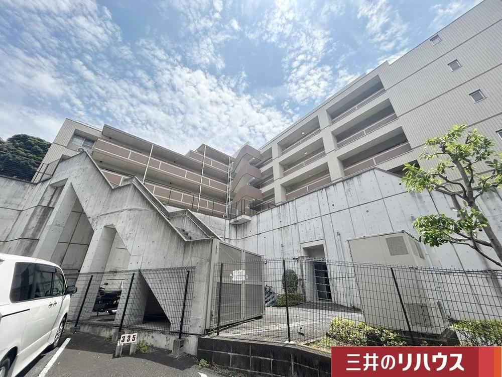 3LDK apartment in Tsurumi Ward, Yokohama, Kanagawa - Photo 1