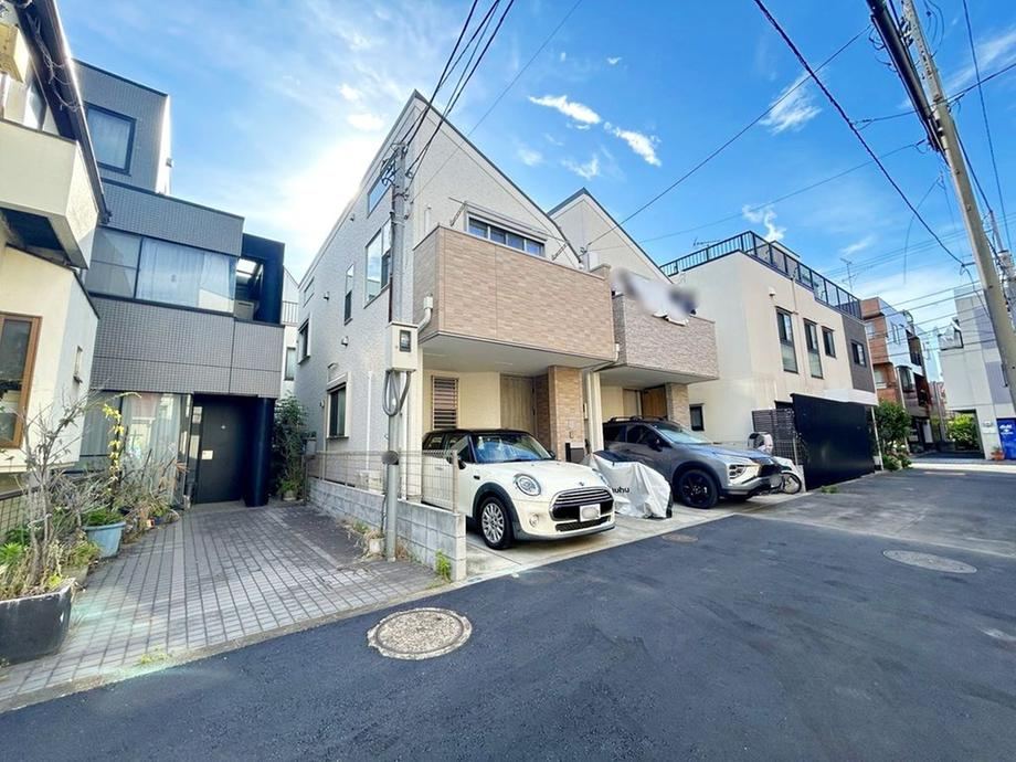2LDK+S house in Suginami Ward, Tokyo - Photo 1