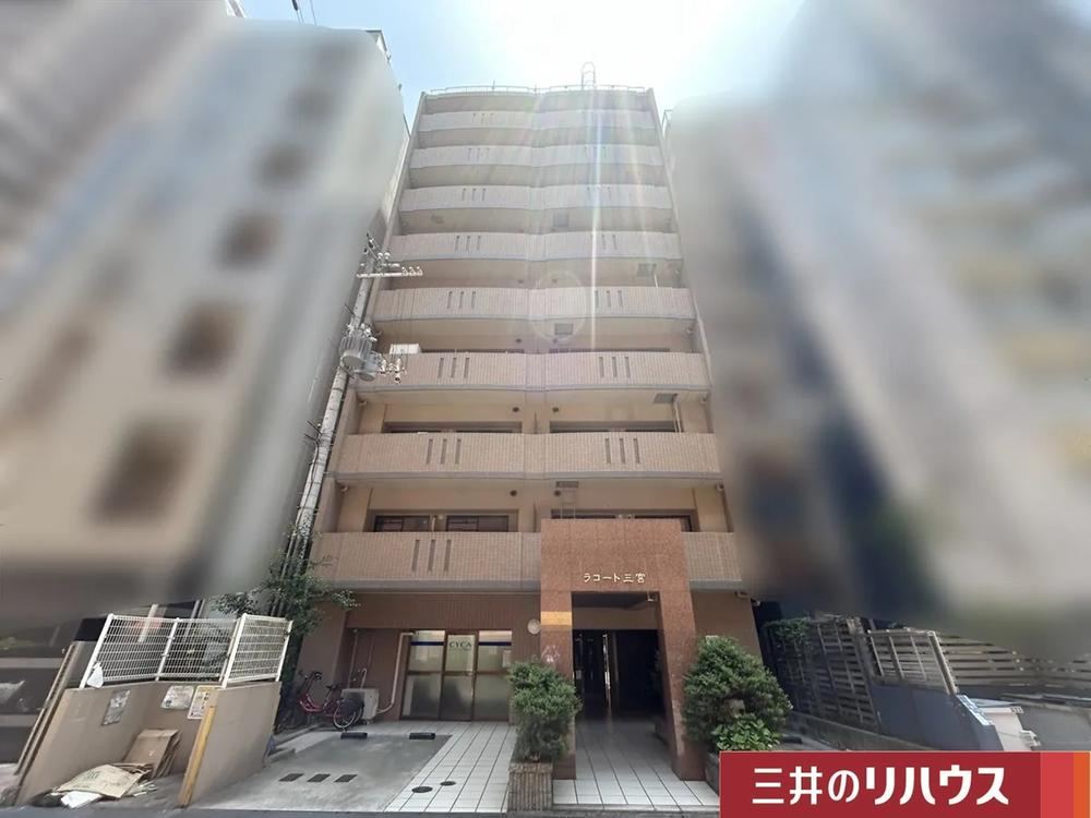 2LDK apartment in Chuo Ward, Kobe, Hyogo - Photo 1