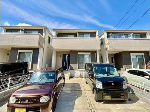 4LDK house in Yachiyo, Chiba - Photo 1