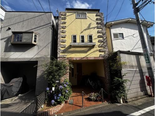 3LDK house in Suginami Ward, Tokyo - Photo 1