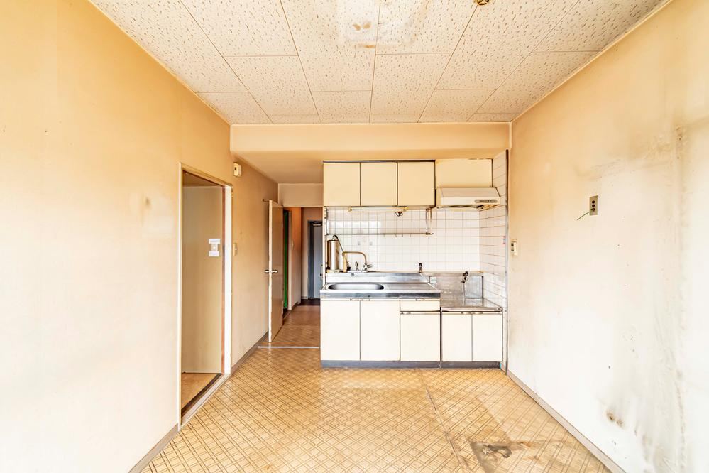 2DK apartment in Tsurumi Ward, Yokohama, Kanagawa - Photo 1