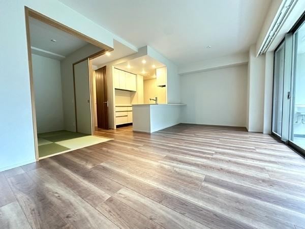 3LDK apartment in Chuo Ward, Fukuoka - Photo 1