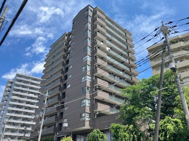 2LDK apartment in Kawaguchi, Saitama - Photo 1