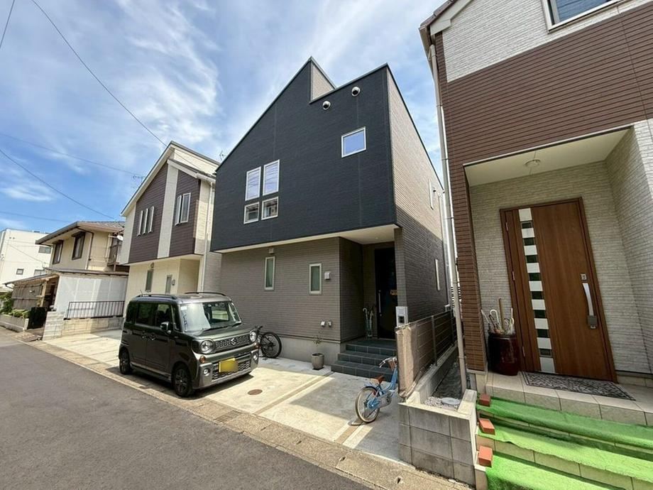3LDK house in Nagareyama, Chiba - Photo 1