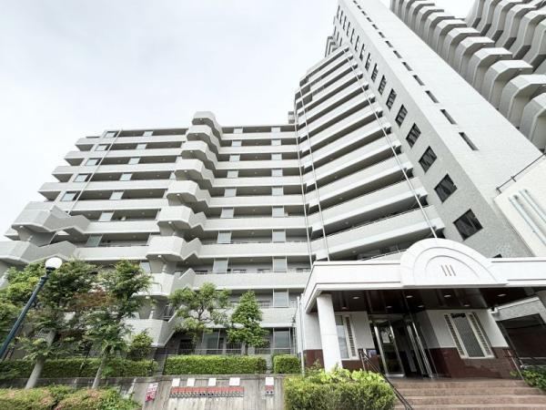 4LDK apartment in Seto, Aichi - Photo 1