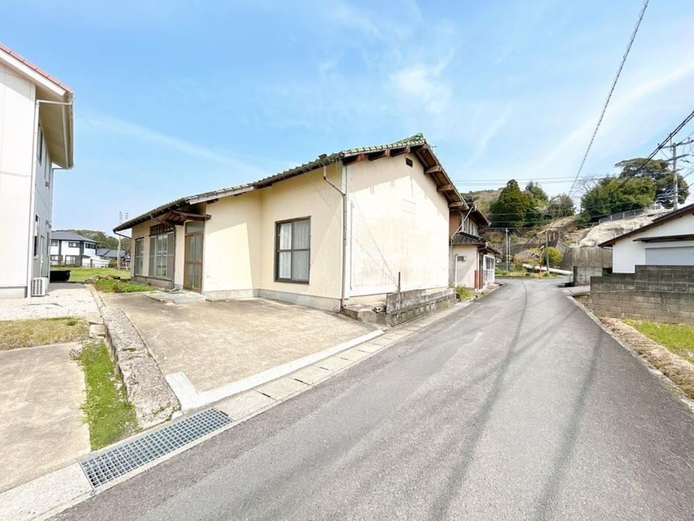 4LDK house in Imari, Saga - Photo 1